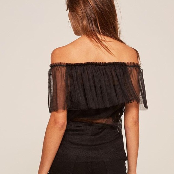 Reformation NWT ‘tipsy’ top - Picture 3 of 6